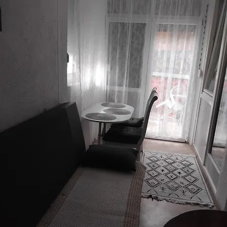 Apartman Nafo *
